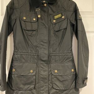 Barbour Vintage Women's Beadnell waxed Cotton Utility Jacket in Black, Size 4